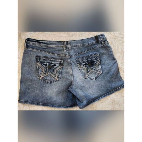 People's Liberation Pants - R22 People's Liberation Med Wash Jean Shorts w Embroidered Star Back Pockets